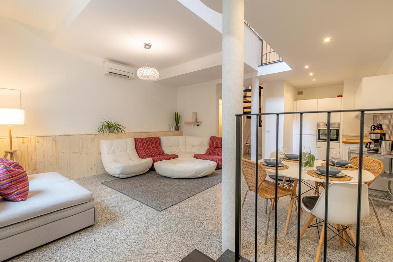 شقة Moderno Loft A Due Passi Dal Lago تورنو المظهر الخارجي الصورة