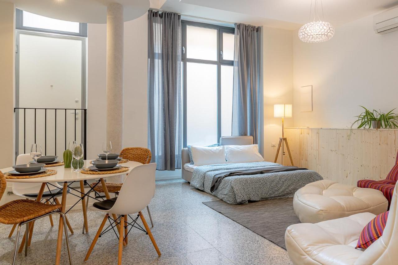شقة Moderno Loft A Due Passi Dal Lago تورنو المظهر الخارجي الصورة