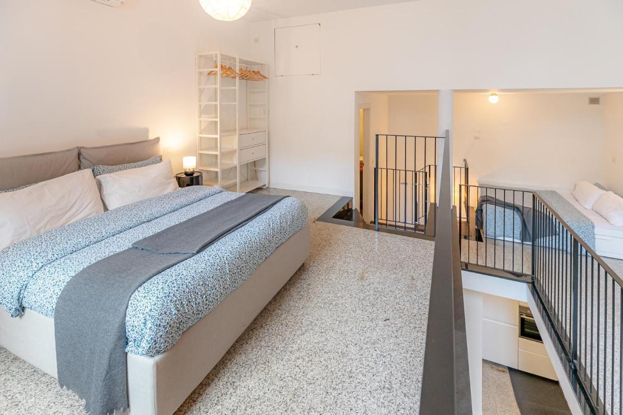 شقة Moderno Loft A Due Passi Dal Lago تورنو المظهر الخارجي الصورة