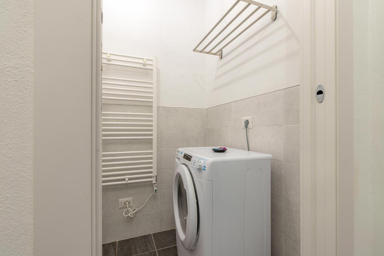 شقة Moderno Loft A Due Passi Dal Lago تورنو المظهر الخارجي الصورة